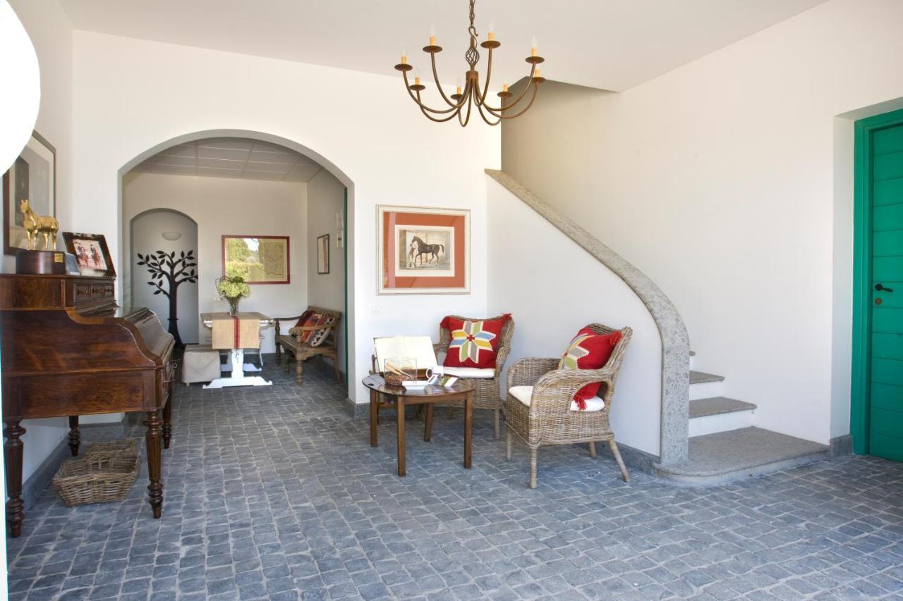 Agriturismo Potrero Grande Sul Lago Di Martignano Con Spiaggia กัมปาญญาโน ดิ โรมา ภายนอก รูปภาพ