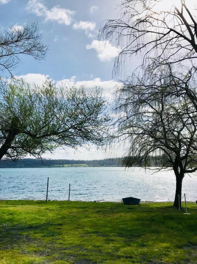 Agriturismo Potrero Grande Sul Lago Di Martignano Con Spiaggia กัมปาญญาโน ดิ โรมา ภายนอก รูปภาพ